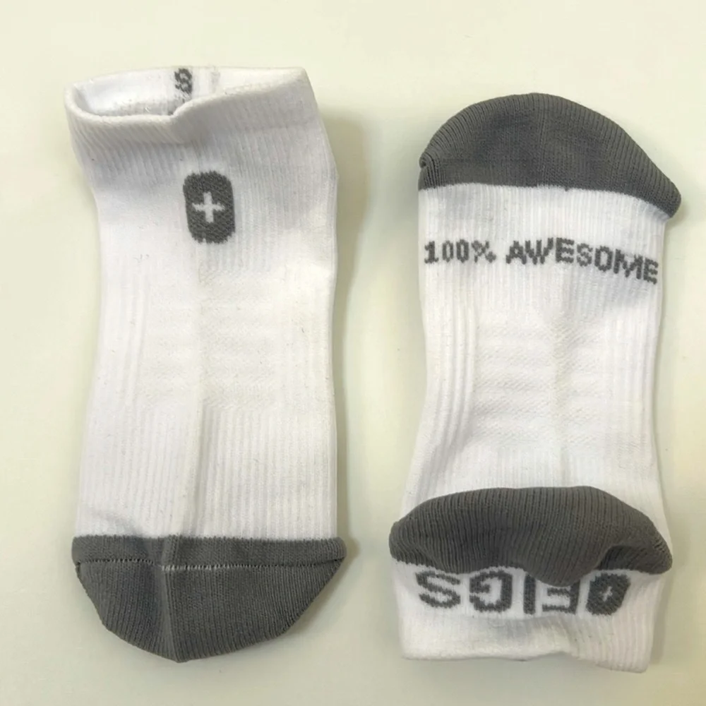 FIGS New 2 Solid Ankle Socks Small 100% AWESOME White Gray